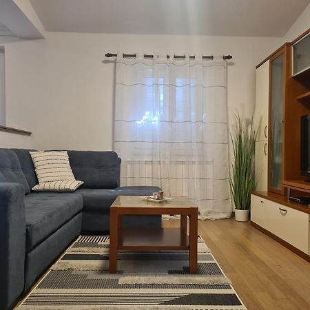 Romeo Apartment Sukosan Exterior photo