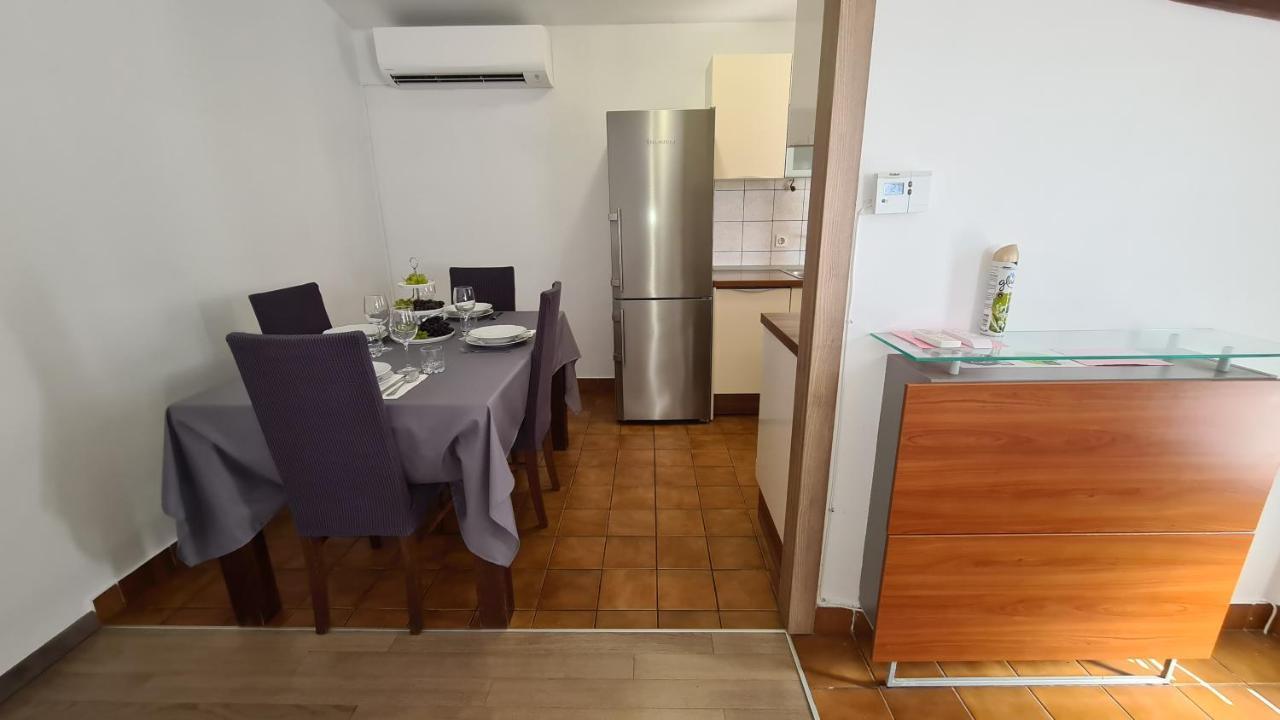 Romeo Apartment Sukosan Exterior photo